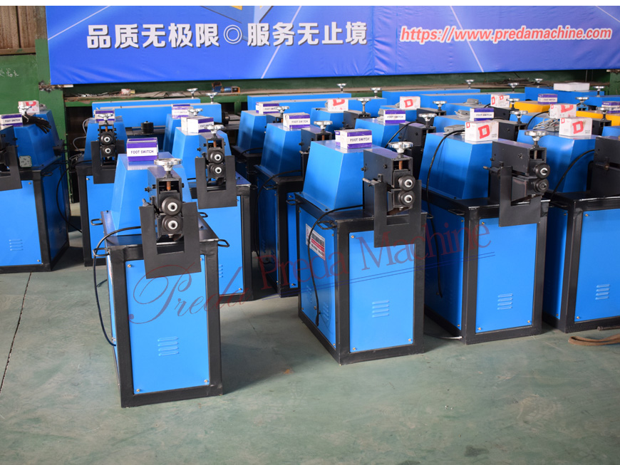Rotary beading machine